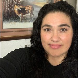 Meet your Posher, Manuela